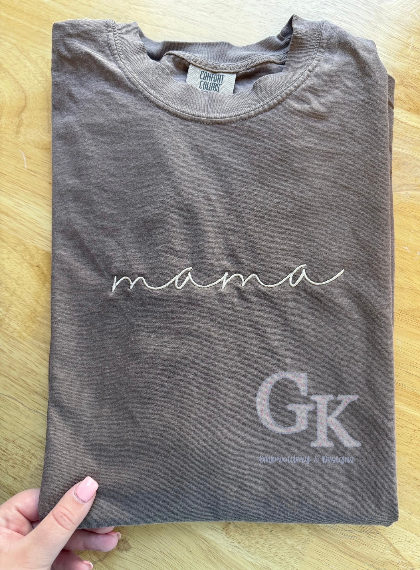 Minimalist Embroidered  Mama Tee